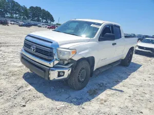 Toyota Tundra 4.6L 8 2015