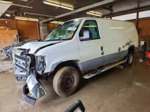 Ford Econoline 4.6L 8 2011