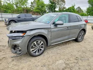 Audi Q5 2.0L 4 2023