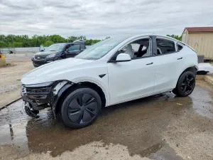 Tesla Model Y 2026
