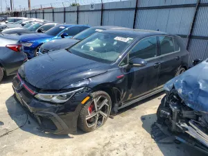 Volkswagen Golf 2.0L 4 2024