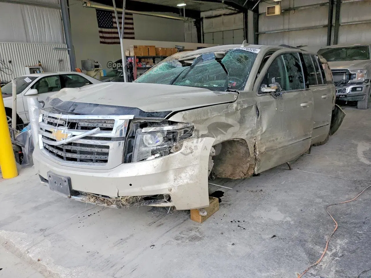 Chevrolet Suburban 5.3L 8 2015