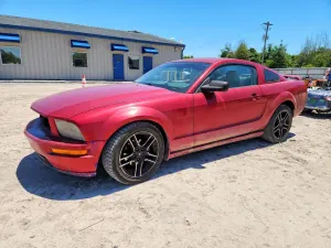 Ford Mustang 4.0L 6 2005