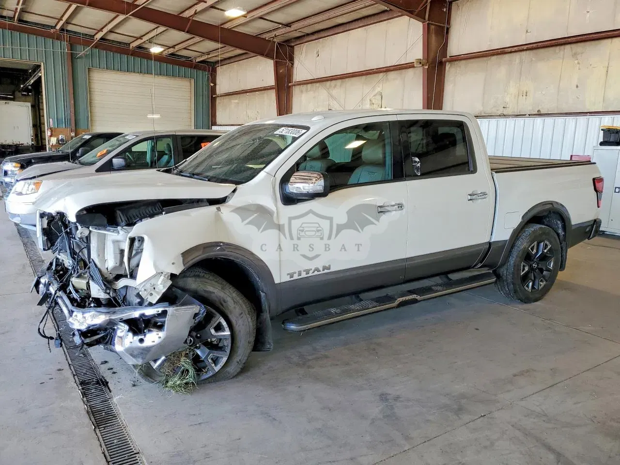 Nissan Titan 5.6L 8 2021