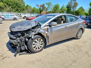 Hyundai Elantra 1.8L 4 2013