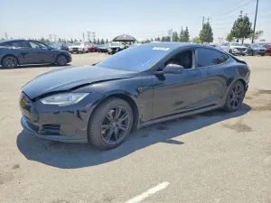 Tesla Model S 2013