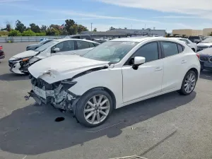 Mazda 3 2.5L 4 2017