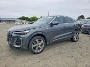 Audi Q5 2.0L 4 2025
