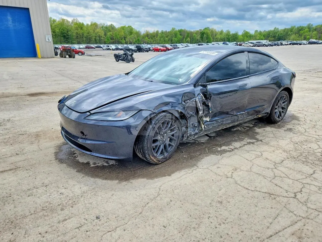 Tesla Model 3 2025