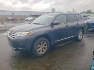 Toyota Highlander 3.5L 6 2013