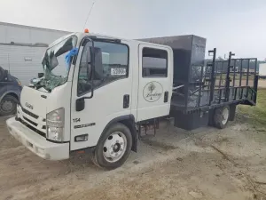 Isuzu NPR 6.6L 8 2021