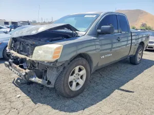 Nissan Titan 5.6L 8 2005
