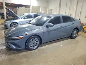 Hyundai Elantra 2.0L 4 2024