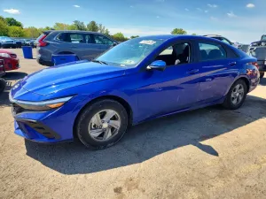 Hyundai Elantra 2.0L 4 2025
