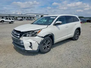 Toyota Highlander 3.5L 6 2018