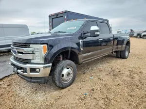 Ford F-350 6.7L 8 2017