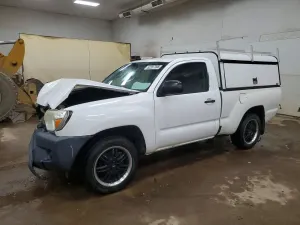 Toyota Tacoma 2.7L 4 2012