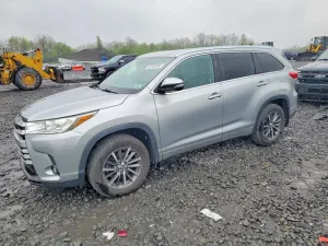 Toyota Highlander 3.5L 6 2018