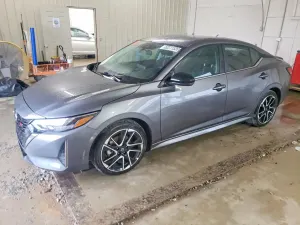 Nissan Sentra 2.0L 4 2025