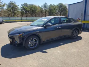 Kia K4 2.0L 4 2026