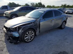 Lexus IS 2.0L 4 2016