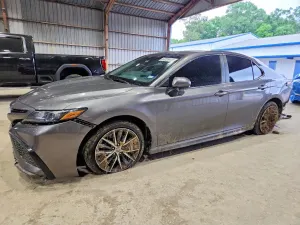 Toyota Camry 2.5L 4 2021