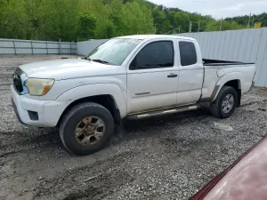 Toyota Tacoma 2.7L 4 2012