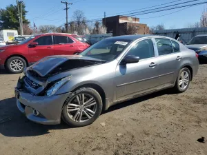 Infiniti G37 3.7L 6 2013