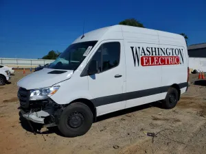 Mercedes-Benz Sprinter 2.0L 4 2025