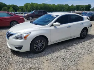 Nissan Altima 2.5L 4 2015
