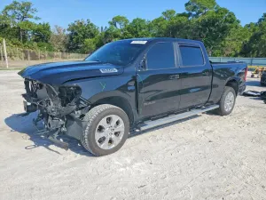 RAM 1500 5.7L 8 2019