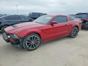 Ford Mustang 5.0L 8 2014