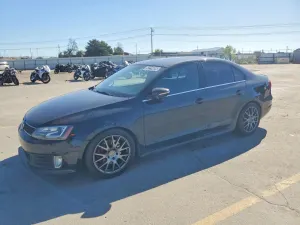 Volkswagen Jetta 2.0L 4 2014