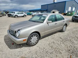 Mercedes-Benz E 3.2L 6 1998
