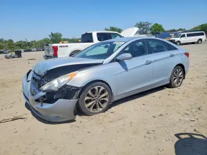 Hyundai Sonata 2.0L 4 2013