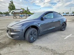 Tesla Model Y 2026