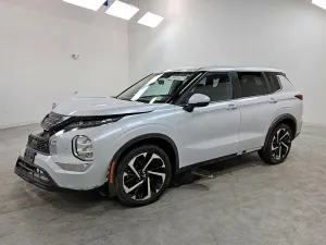 Mitsubishi Outlander 2.5L 4 2022