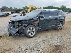 Toyota Highlander 3.5L 6 2016