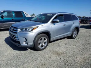 Toyota Highlander 3.5L 6 2018