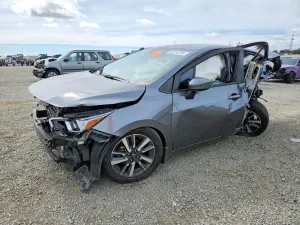 Nissan Versa 1.6L 4 2024