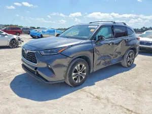 Toyota Highlander 3.5L 6 2021