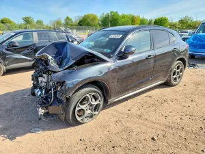 Alfa Romeo Stelvio 2.0L 4 2022