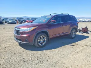 Toyota Highlander 3.5L 6 2015