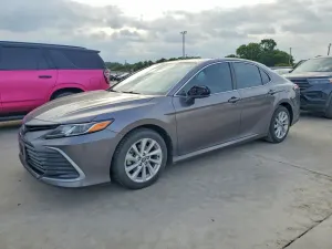 Toyota Camry 2.5L 4 2021