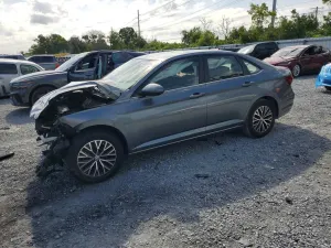 Volkswagen Jetta 1.4L 4 2021