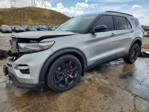 Ford Explorer 3.0L 6 2022