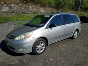 Toyota Sienna 3.3L 6 2006