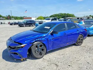 Hyundai Elantra 2.0L 4 2026