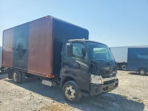 Hino Motors 195 5.1L 4 2017