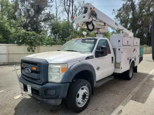 Ford F-450 6.7L 8 2014